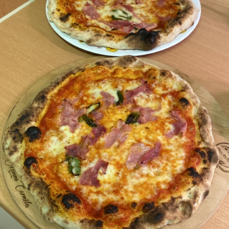 Il forno pizza illillo è un fornetto artigianale interamente realizzato in  Italia. 